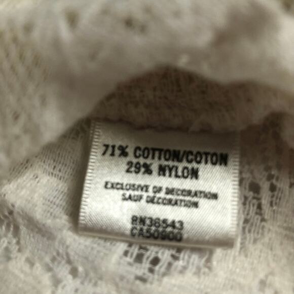 Van Heusen Studio crocheted ruffle front blouse women's size large - Picture 5 of 5